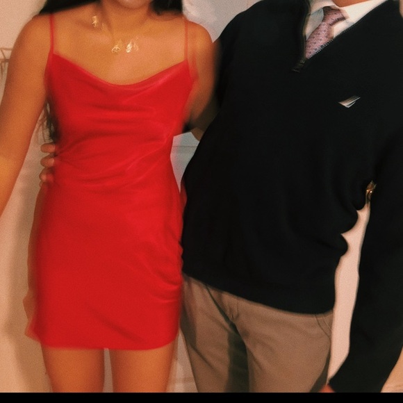 Silk Dress 💃🏾 - Picture 5 of 6